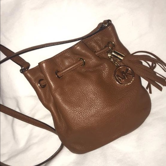 Michael Kors cross body purse! - Picture 4 of 4